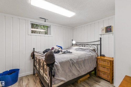 11230 75 Avenue Nw, Edmonton, AB 