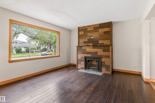 11230 75 Avenue Nw, Edmonton, AB 