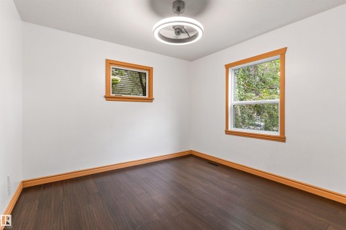 11230 75 Avenue Nw, Edmonton, AB 