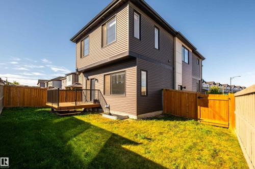 22003 93 Avenue Nw, Edmonton, AB 