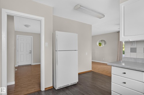 10508 60A Avenue Nw, Edmonton, AB 