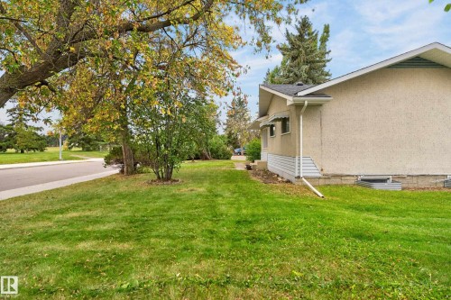 10508 60A Avenue Nw, Edmonton, AB 