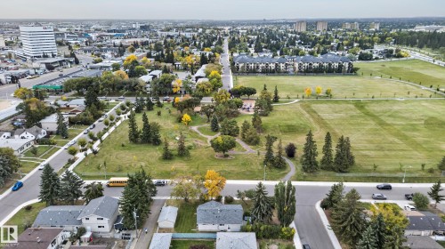10508 60A Avenue Nw, Edmonton, AB 