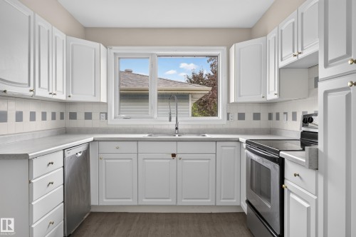 10508 60A Avenue Nw, Edmonton, AB 