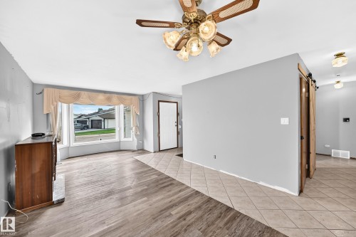 12424 46 Street Nw, Edmonton, AB 