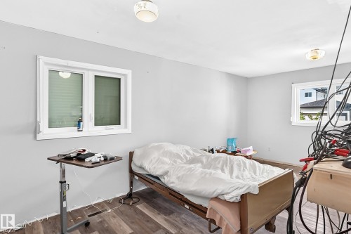 12424 46 Street Nw, Edmonton, AB 