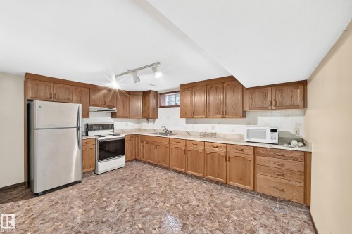 12424 46 Street Nw, Edmonton, AB 