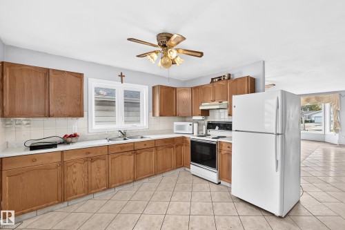 12424 46 Street Nw, Edmonton, AB 