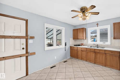 12424 46 Street Nw, Edmonton, AB 