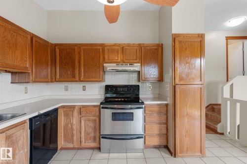 9147 180A Avenue Nw, Edmonton, AB 