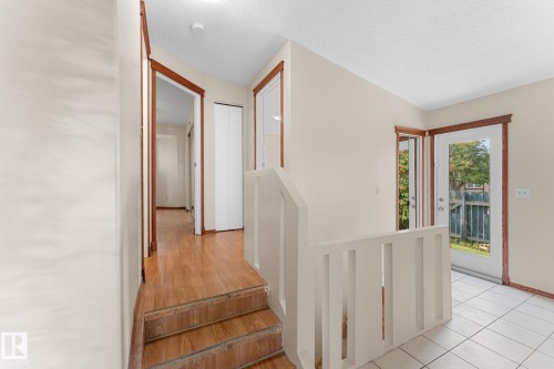 9147 180A Avenue Nw, Edmonton, AB 