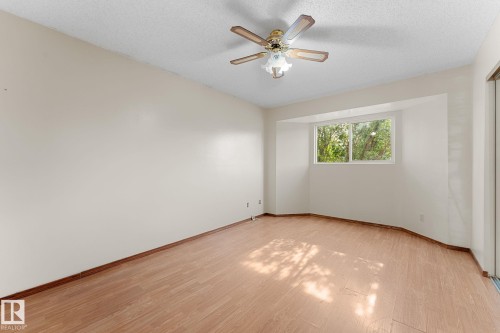 9147 180A Avenue Nw, Edmonton, AB 
