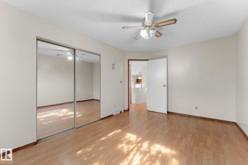 9147 180A Avenue Nw, Edmonton, AB 