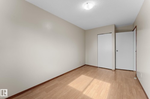 9147 180A Avenue Nw, Edmonton, AB 