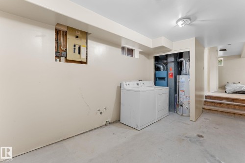 9147 180A Avenue Nw, Edmonton, AB 