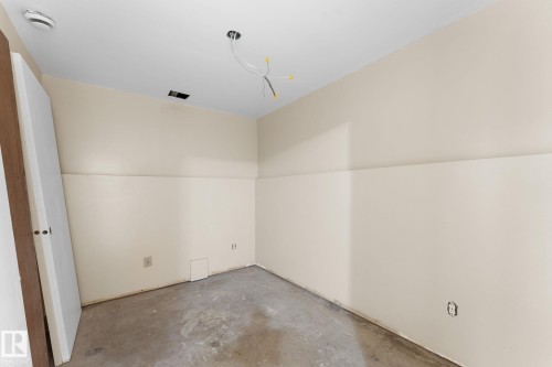 9147 180A Avenue Nw, Edmonton, AB 