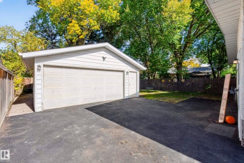 64 Lorraine Crescent, St. Albert, AB 