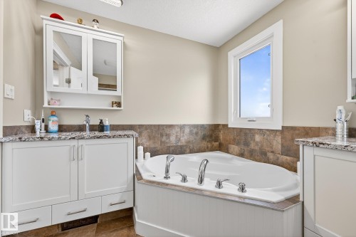 22245 Twp Road 512, Rural Strathcona County, AB 