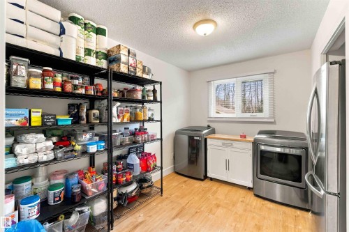5907 53A Avenue, Redwater, AB 