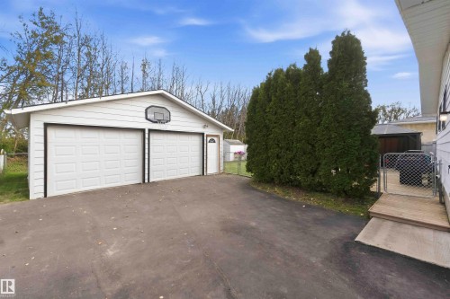 5907 53A Avenue, Redwater, AB 