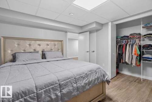 15711 84 Avenue Nw, Edmonton, AB 