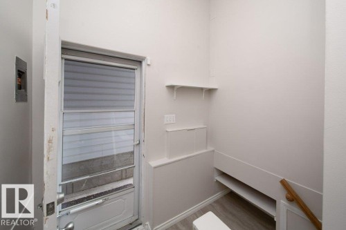 9512 76 Street Nw, Edmonton, AB 