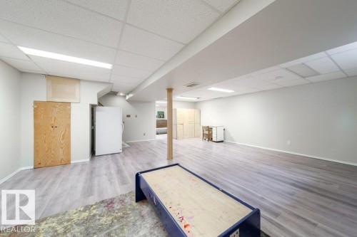 9512 76 Street Nw, Edmonton, AB 