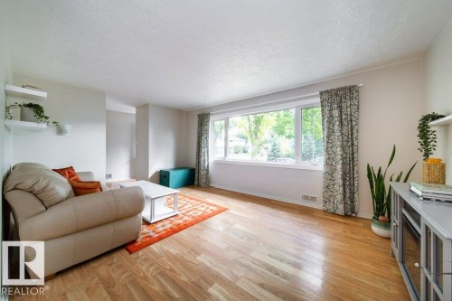 9512 76 Street Nw, Edmonton, AB 