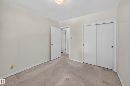 7704 104 Avenue Nw, Edmonton, AB 