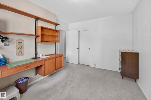 7704 104 Avenue Nw, Edmonton, AB 