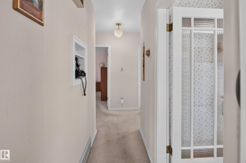 7704 104 Avenue Nw, Edmonton, AB 