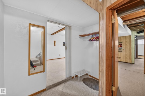 7704 104 Avenue Nw, Edmonton, AB 
