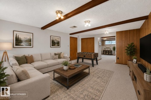 7704 104 Avenue Nw, Edmonton, AB 