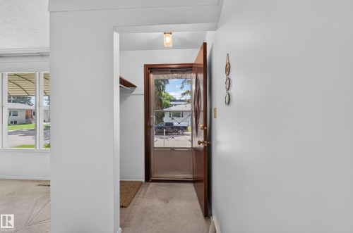 7704 104 Avenue Nw, Edmonton, AB 