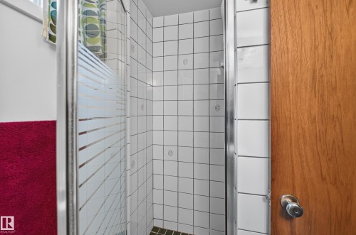 7704 104 Avenue Nw, Edmonton, AB 