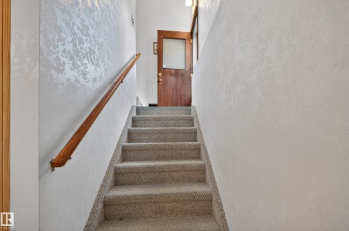7704 104 Avenue Nw, Edmonton, AB 