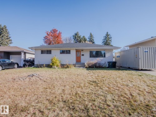 2003 BONNEVILLE Court   Sherwood Park, AB T8A 0Y7