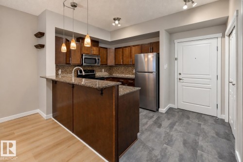 #101 11140 68 Av Nw Nw, Edmonton, AB 