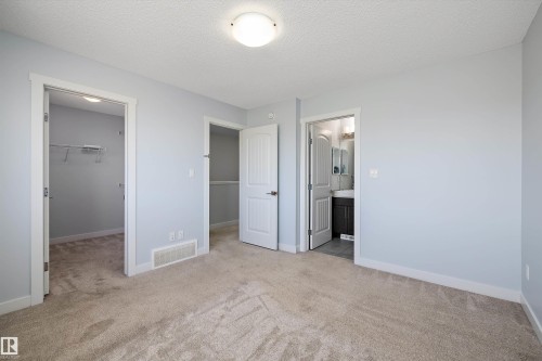 2611 14 Avenue Nw, Edmonton, AB 