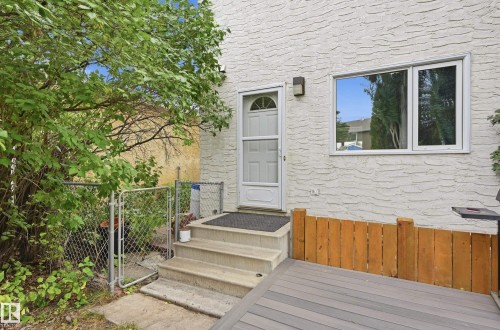 3220 44A Street Nw, Edmonton, AB 