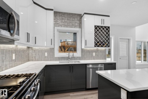 20 Hazelwood Lane, Spruce Grove, AB 