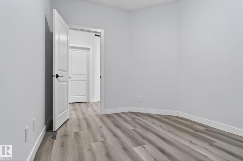 20 Hazelwood Lane, Spruce Grove, AB 