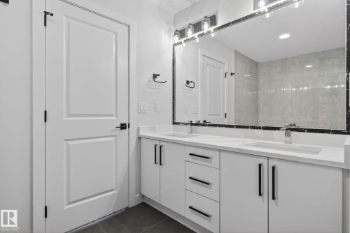 20 Hazelwood Lane, Spruce Grove, AB 