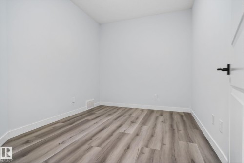 20 Hazelwood Lane, Spruce Grove, AB 