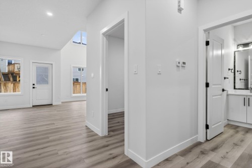 20 Hazelwood Lane, Spruce Grove, AB 