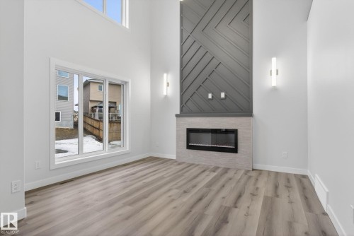 20 Hazelwood Lane, Spruce Grove, AB 