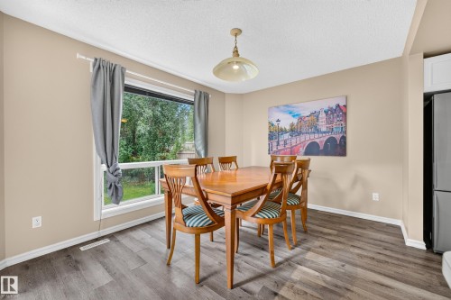 11813 11B Avenue Nw, Edmonton, AB 