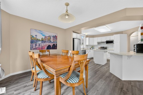 11813 11B Avenue Nw, Edmonton, AB 