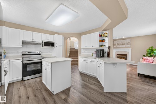 11813 11B Avenue Nw, Edmonton, AB 