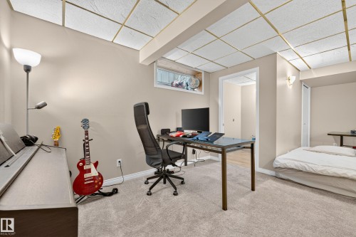 11813 11B Avenue Nw, Edmonton, AB 